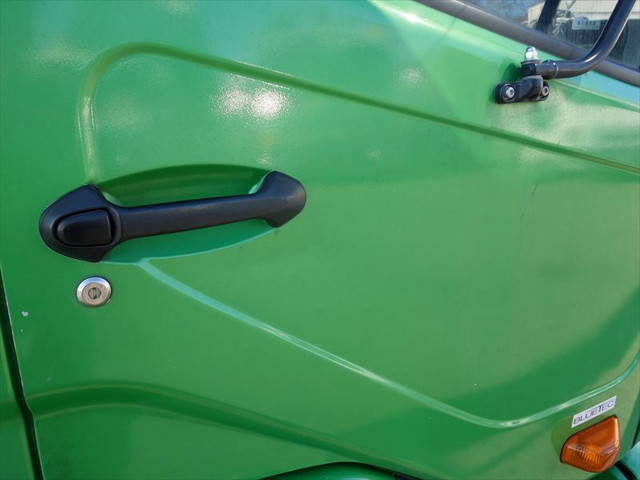 三菱ふそうファイターアルミウイング中型（4t）[写真38]