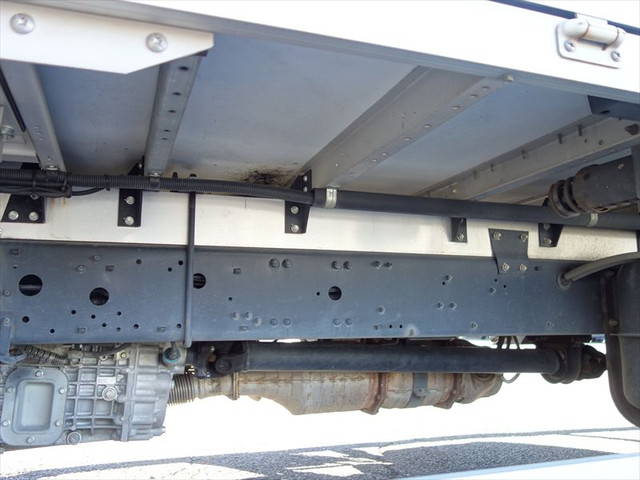 三菱ふそうファイターアルミウイング中型（4t）[写真05]