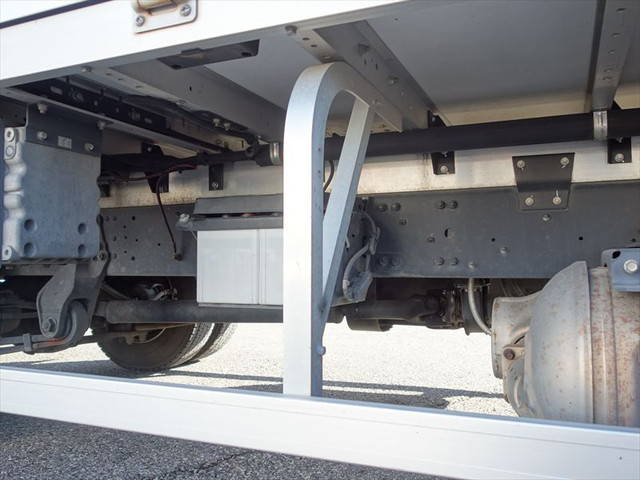 三菱ふそうファイターアルミウイング中型（4t）[写真08]