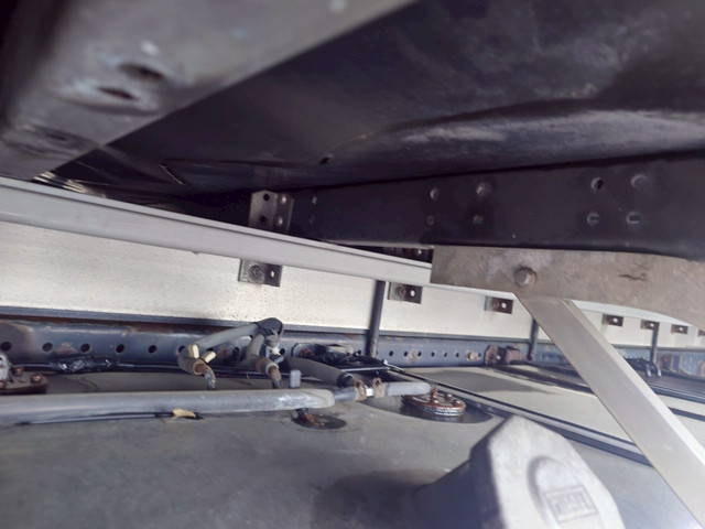 いすゞフォワードアルミウイング中型（4t）[写真10]