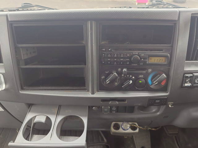 いすゞフォワードアルミウイング中型（4t）[写真18]