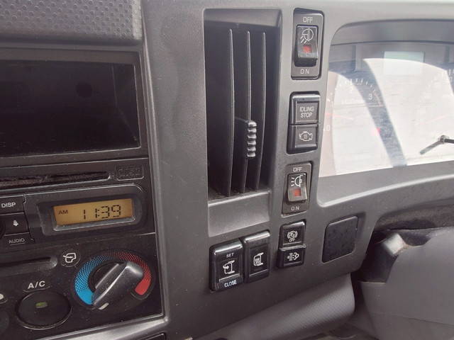 いすゞフォワードアルミウイング中型（4t）[写真19]