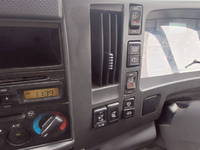 いすゞフォワードアルミウイング中型（4t）[写真19]