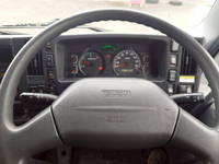 いすゞフォワードアルミウイング中型（4t）[写真20]