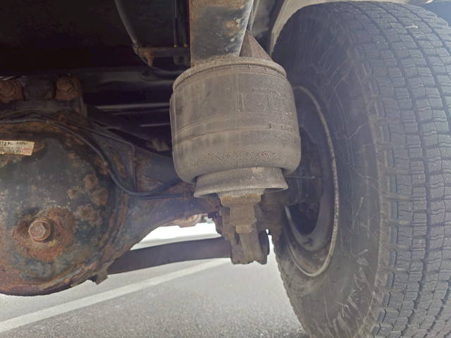 いすゞフォワードアルミウイング中型（4t）[写真24]