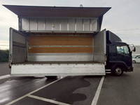 いすゞフォワードアルミウイング中型（4t）[写真06]