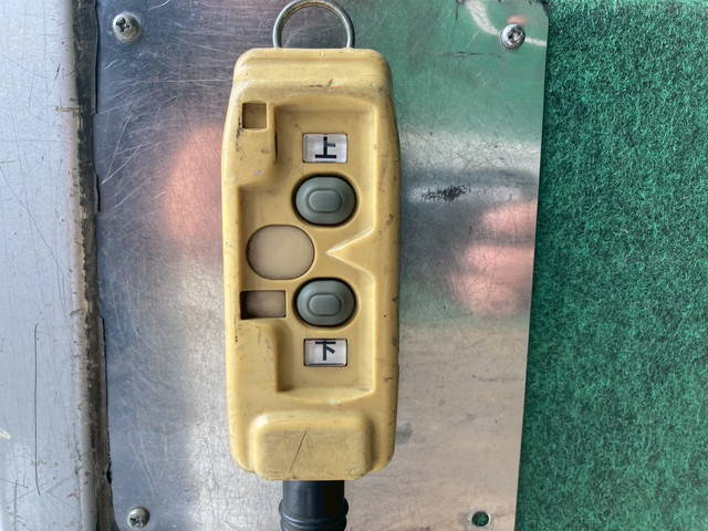 日野デュトロアルミバン小型（2t・3t）[写真10]