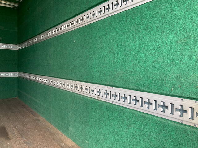 日野デュトロアルミバン小型（2t・3t）[写真13]