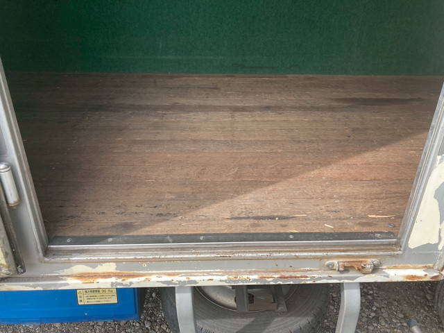 日野デュトロアルミバン小型（2t・3t）[写真17]