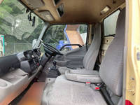 日野デュトロアルミバン小型（2t・3t）[写真27]