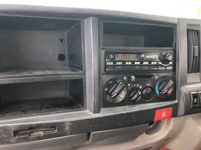 いすゞエルフダンプ小型（2t・3t）[写真15]