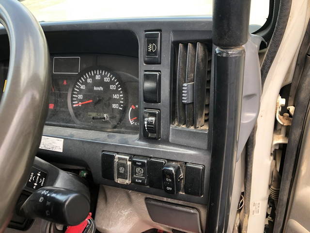 いすゞエルフダンプ小型（2t・3t）[写真17]