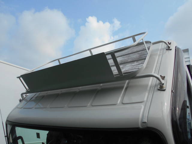 三菱ふそうキャンターダンプ小型（2t・3t）[写真16]