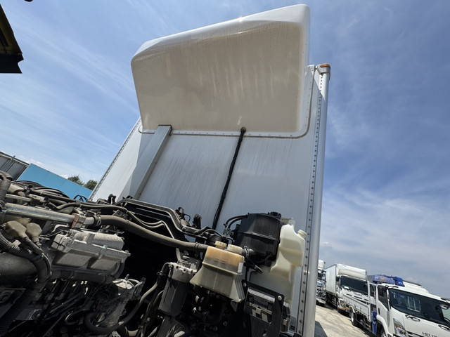 いすゞギガ冷凍車（冷蔵車）大型（10t）[写真19]