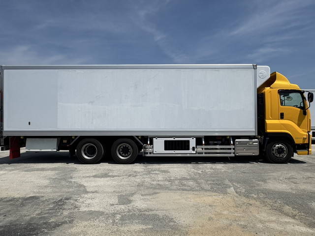 いすゞギガ冷凍車（冷蔵車）大型（10t）[写真08]