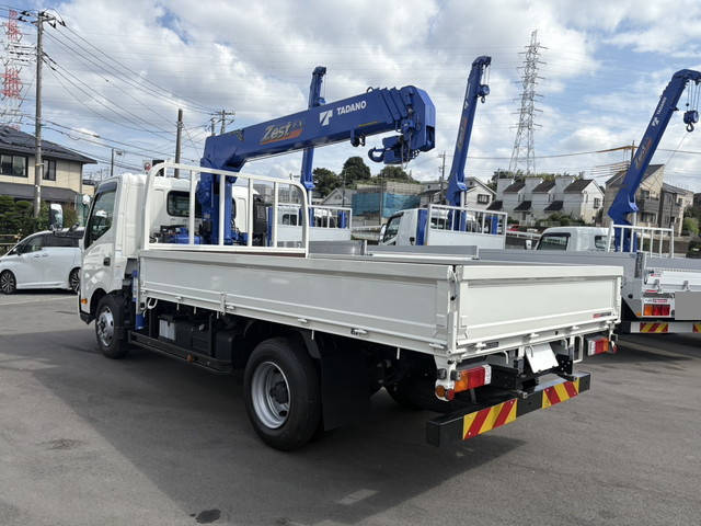 日野デュトロクレーン4段小型（2t・3t）[写真02]