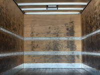 UDトラックスコンドルアルミバン増トン（6t・8t）[写真10]