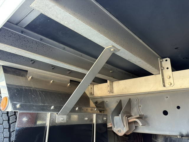 UDトラックスコンドルアルミバン増トン（6t・8t）[写真20]