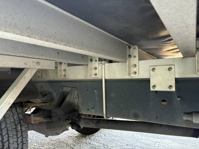 UDトラックスコンドルアルミバン増トン（6t・8t）[写真25]