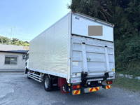 UDトラックスコンドルアルミバン増トン（6t・8t）[写真02]