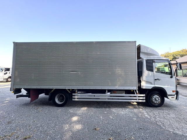 UDトラックスコンドルアルミバン増トン（6t・8t）[写真07]