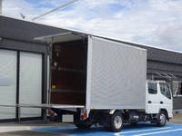 三菱ふそうキャンターダブルキャブ（Wキャブ）小型（2t・3t）[写真11]