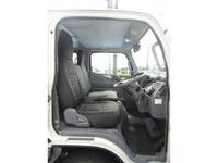 三菱ふそうキャンターダブルキャブ（Wキャブ）小型（2t・3t）[写真23]