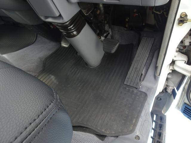 三菱ふそうキャンターダブルキャブ（Wキャブ）小型（2t・3t）[写真24]