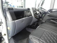 三菱ふそうキャンターダブルキャブ（Wキャブ）小型（2t・3t）[写真32]