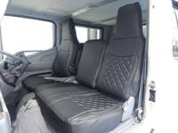 三菱ふそうキャンターダブルキャブ（Wキャブ）小型（2t・3t）[写真33]