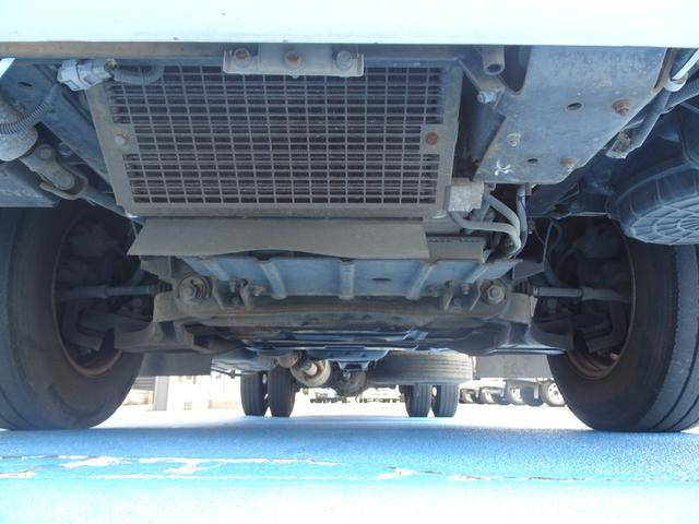 三菱ふそうキャンターダブルキャブ（Wキャブ）小型（2t・3t）[写真38]