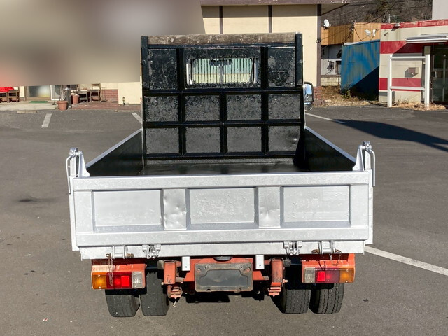 日野デュトロダンプ小型（2t・3t）[写真02]