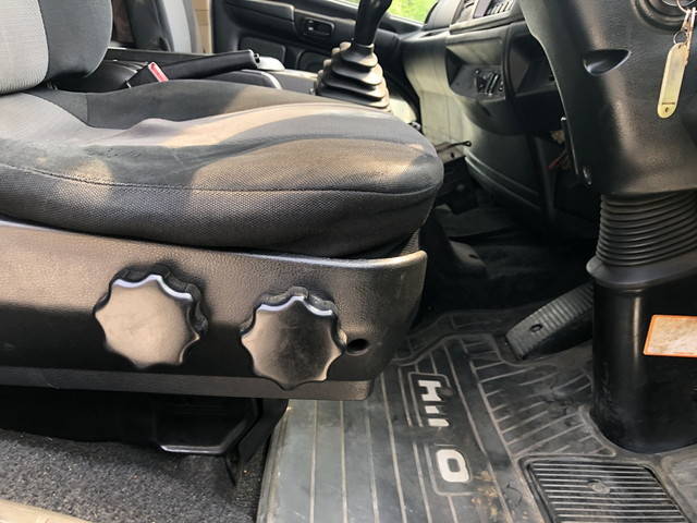 日野レンジャー冷凍車（冷蔵車）中型（4t）[写真10]