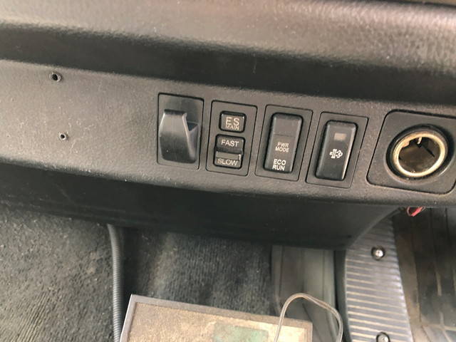 日野レンジャー冷凍車（冷蔵車）中型（4t）[写真15]