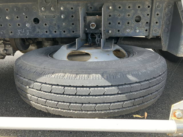 三菱ふそうキャンターパネルウイング小型（2t・3t）[写真21]