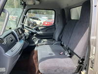 三菱ふそうキャンターパネルウイング小型（2t・3t）[写真33]