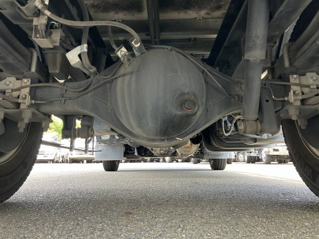 いすゞエルフ冷凍車（冷蔵車）小型（2t・3t）[写真27]