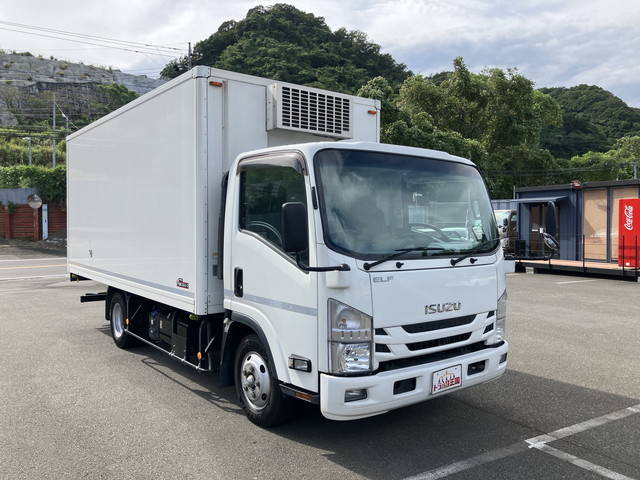 いすゞエルフ冷凍車（冷蔵車）小型（2t・3t）[写真03]