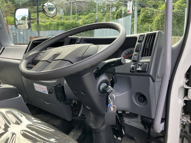 いすゞフォワードクレーン4段中型（4t）[写真35]