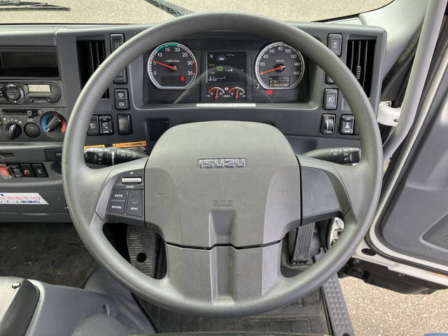 いすゞフォワードクレーン4段中型（4t）[写真36]