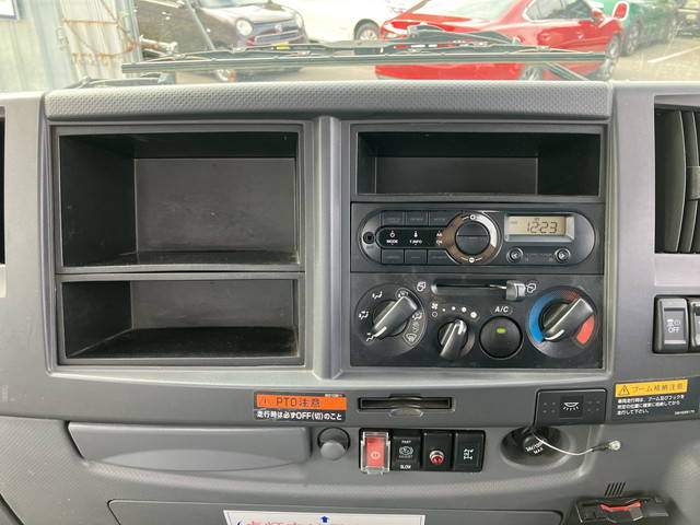 いすゞフォワードクレーン4段中型（4t）[写真38]