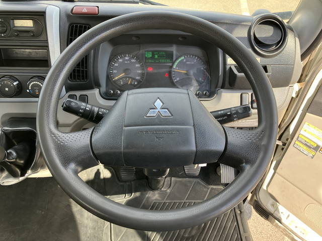 三菱ふそうキャンタークレーン4段小型（2t・3t）[写真35]