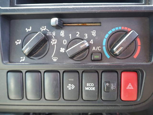 日野デュトロクレーン4段小型（2t・3t）[写真31]