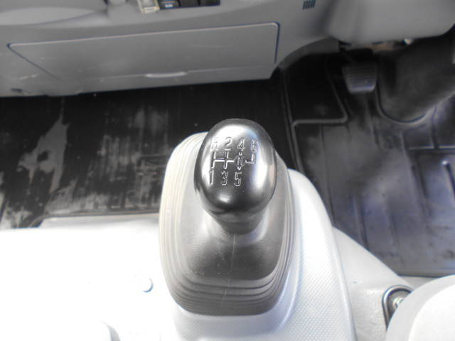 いすゞエルフセーフティローダー小型（2t・3t）[写真21]