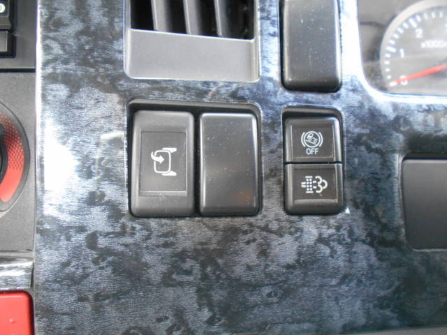 いすゞエルフセーフティローダー小型（2t・3t）[写真25]