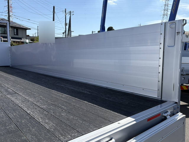 三菱ふそうファイタークレーン5段増トン（6t・8t）[写真11]