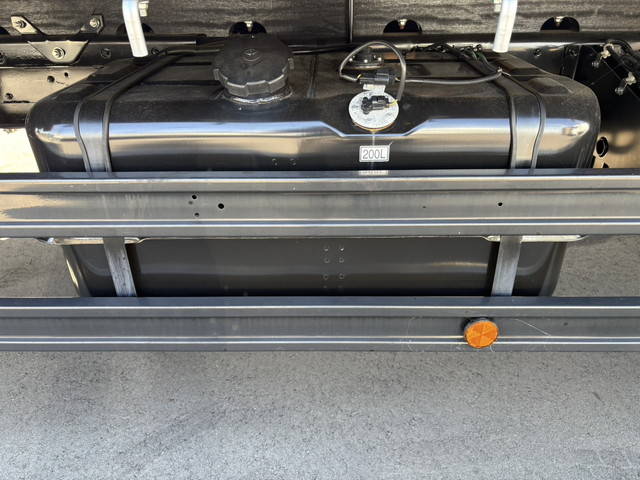 三菱ふそうファイタークレーン5段増トン（6t・8t）[写真23]