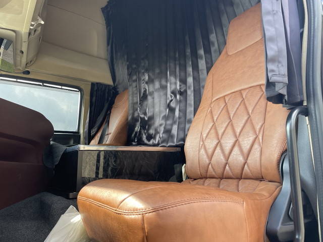 日野プロフィアダンプ大型（10t）[写真31]