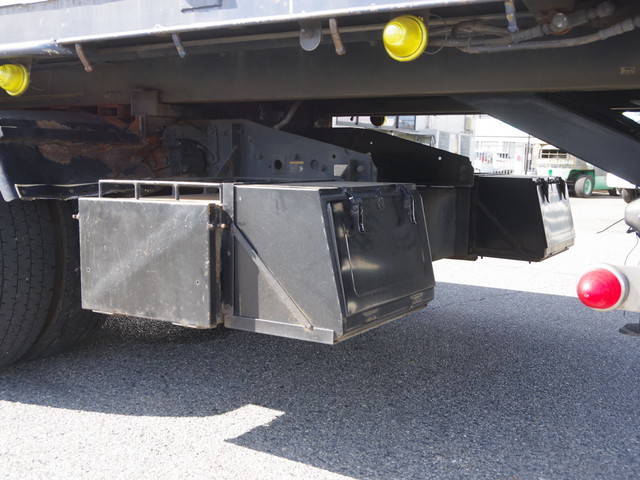 三菱ふそうファイターセーフティクレーン4段増トン（6t・8t）[写真22]