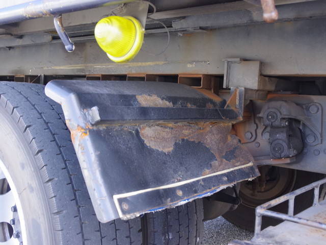 三菱ふそうファイターセーフティクレーン4段増トン（6t・8t）[写真31]